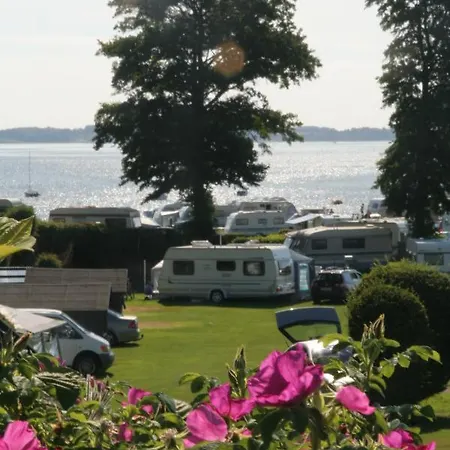 Üdülőközpont Laerkelunden Camping & Cottages *