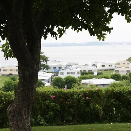 Üdülőközpont Laerkelunden Camping & Cottages *